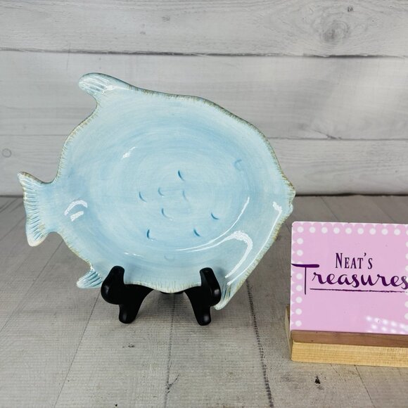 Ambiance Collections BY THE SEA Light Blue Ceramic Fish Figural 9 5/8" Plate - Picture 1 of 16